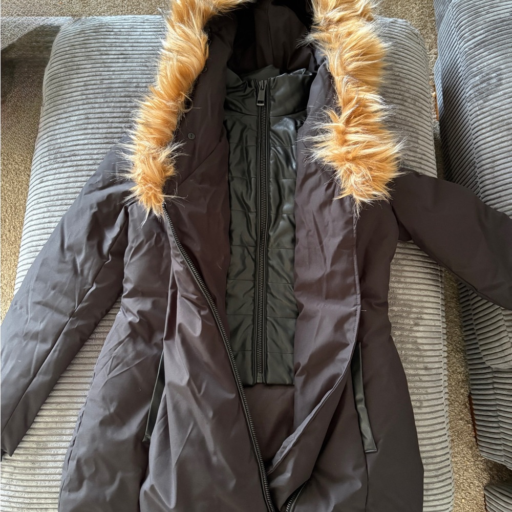 Mid-Length Puffer Jacket - Picture 2 of 5